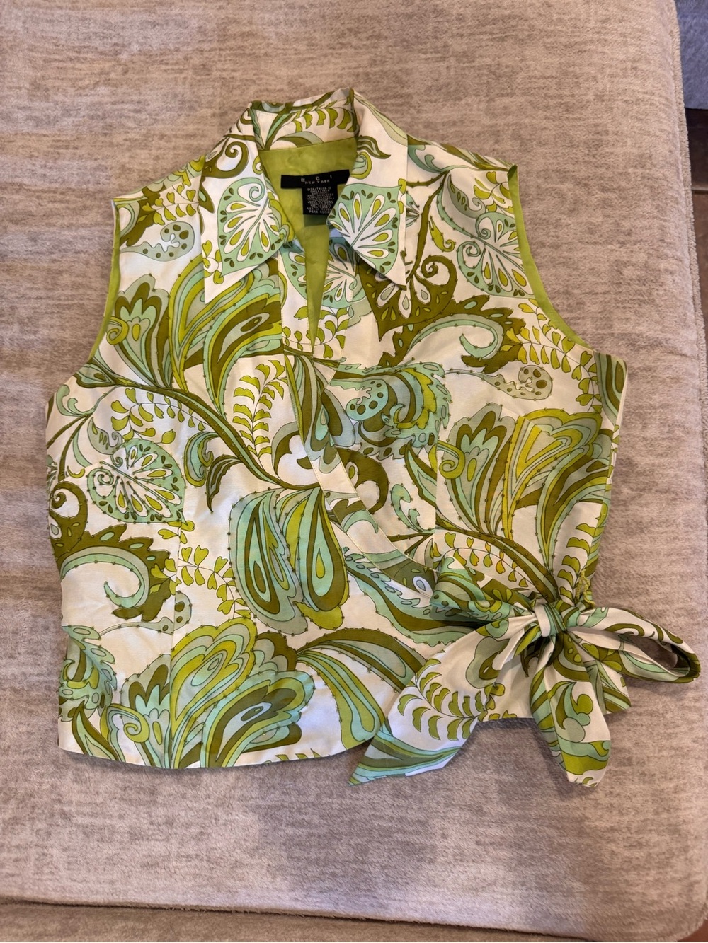 ECI Green Paisley Wrap Tie Sleeveless Blouse - Picture 1 of 8